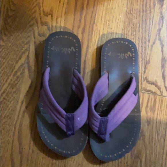 Girls Wilcor flip flops - Picture 1 of 2